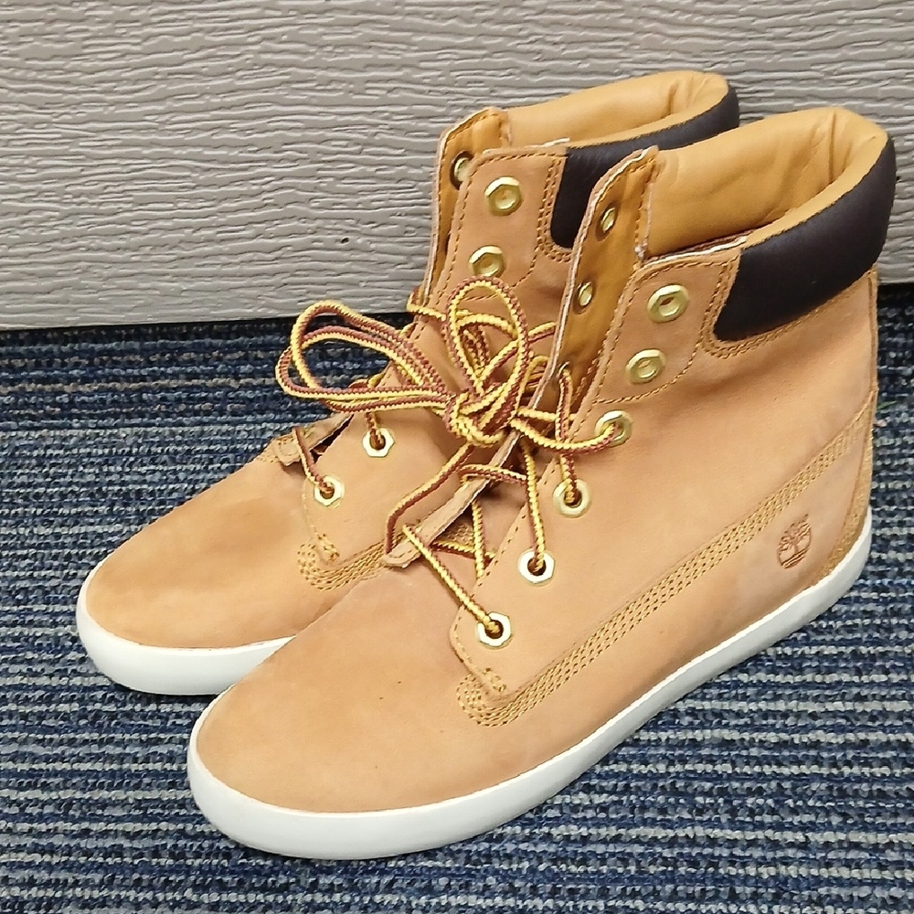 NWOT Timberland Women’s Wheat Dausette Sneakers Size 6 - Picture 3 of 8